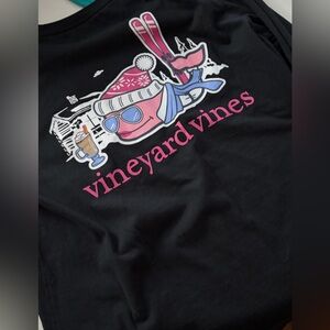 Vineyard Vines winter skiing whale Long Sleeve Black Shirt women’s size Small
